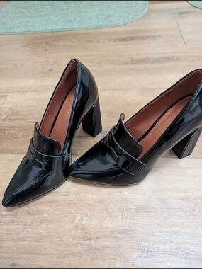 Madden Girl Black Patent Pointed Block Heel Loafer Pumps